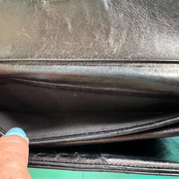 Chanel Black Quilted Leather Wallet - Picture 12 of 16